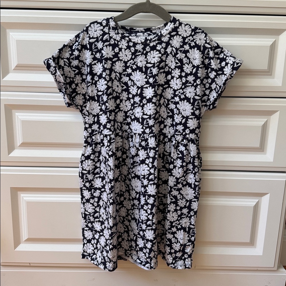 Vineyard Vines Floral Navy and White Dress